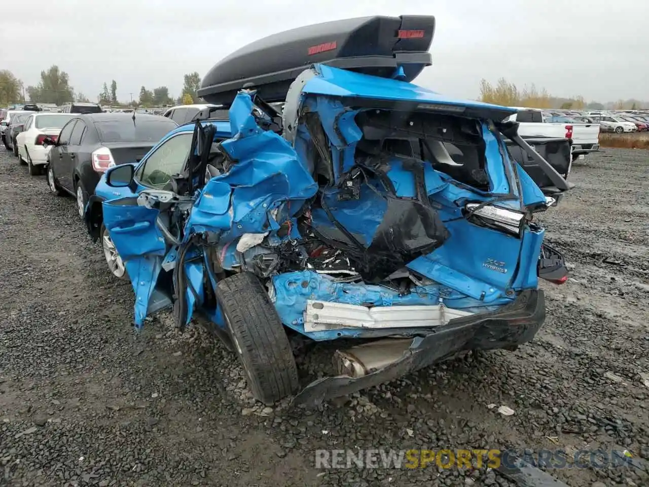 9 Photograph of a damaged car JTMR6RFV4LD007009 TOYOTA RAV4 2020