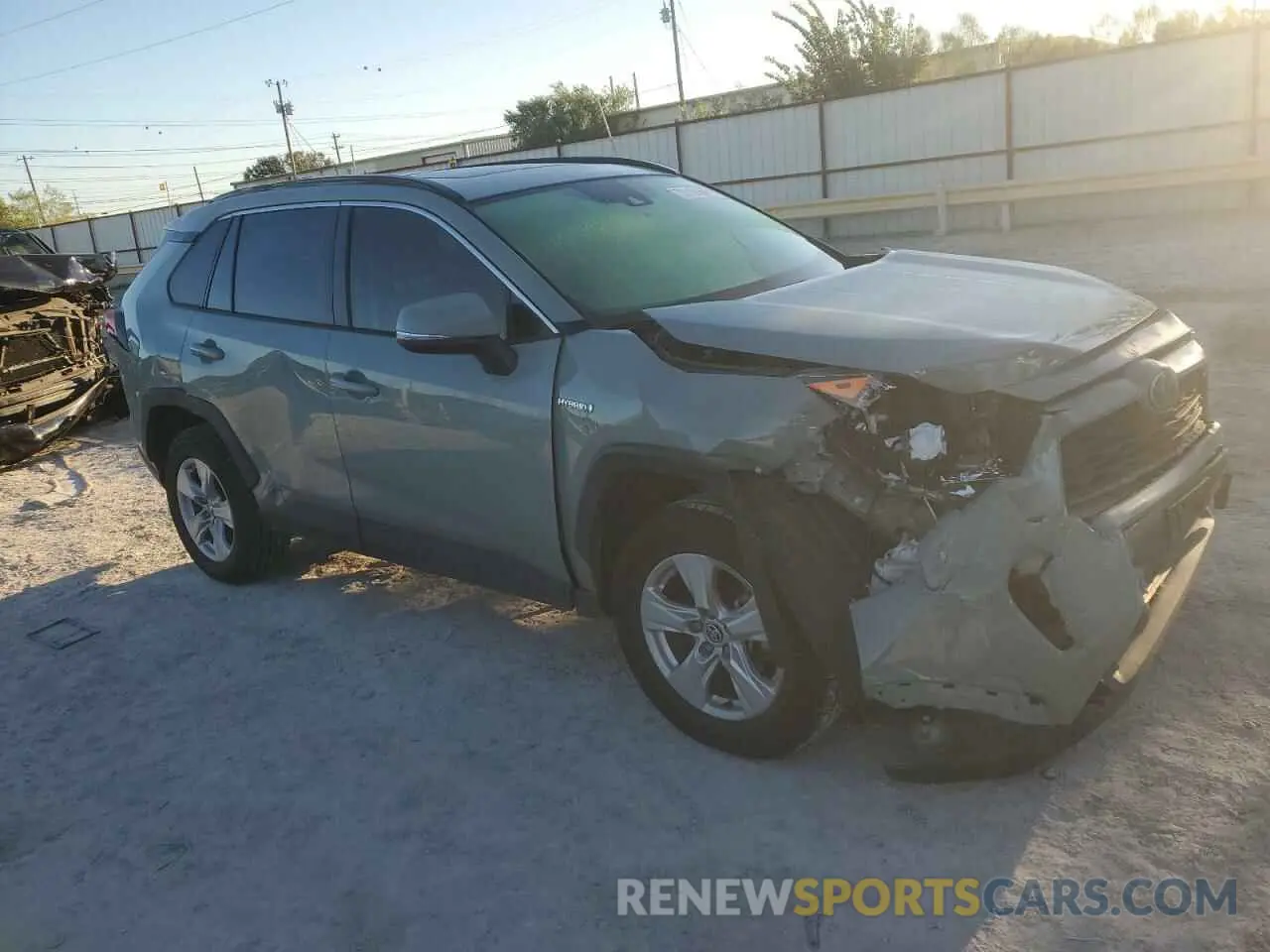 4 Photograph of a damaged car JTMR6RFV5LD003423 TOYOTA RAV4 2020