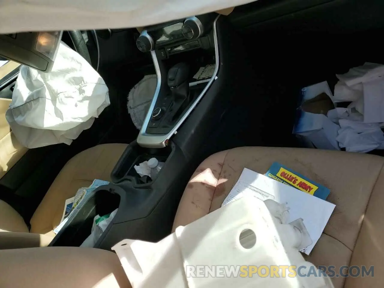 8 Photograph of a damaged car JTMR6RFV8LD004212 TOYOTA RAV4 2020