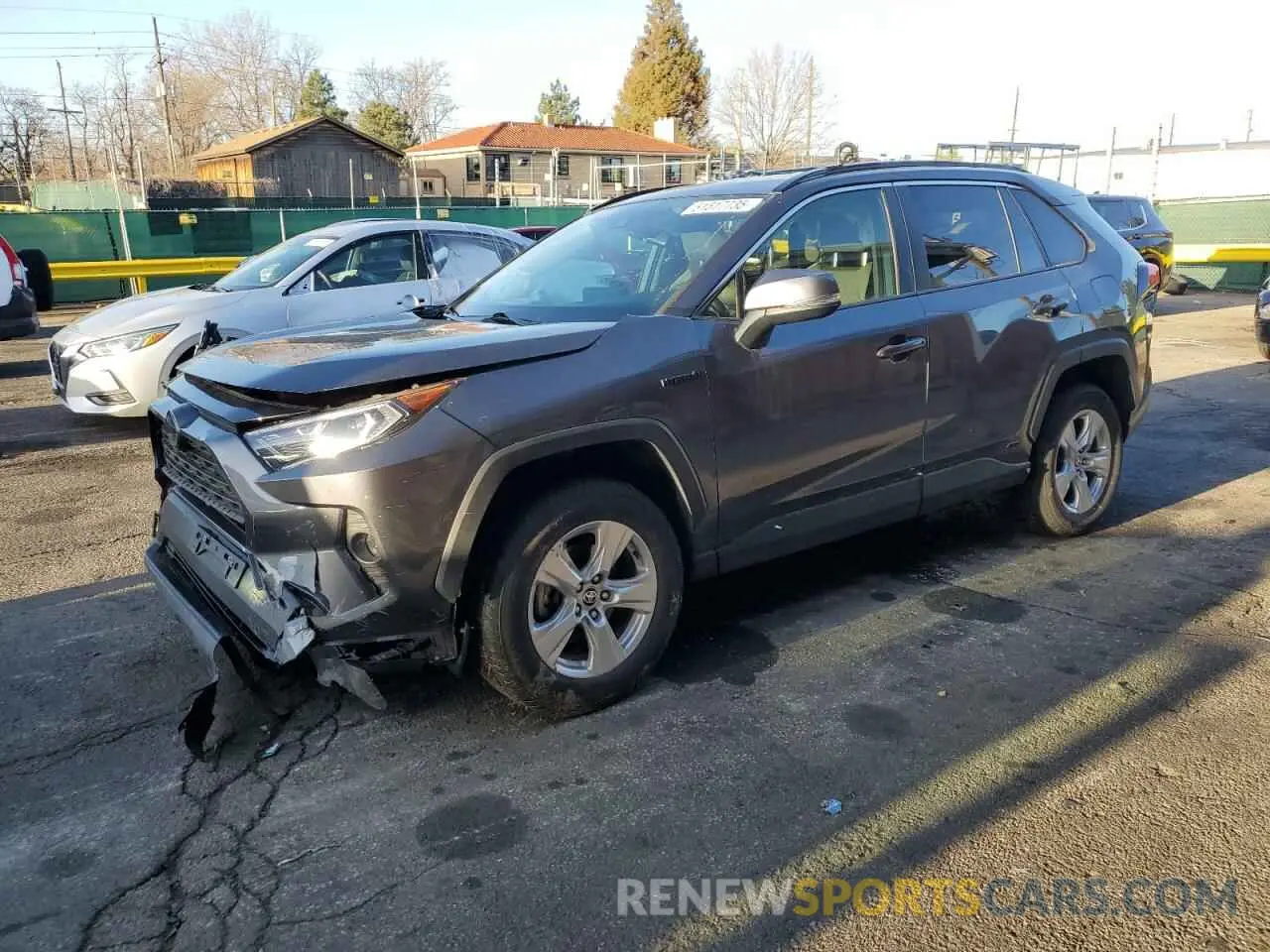 1 Photograph of a damaged car JTMRWRFV0LD070494 TOYOTA RAV4 2020