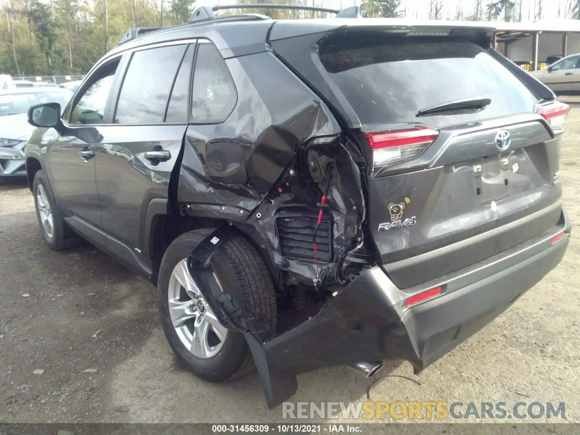 6 Photograph of a damaged car JTMRWRFV0LJ049341 TOYOTA RAV4 2020