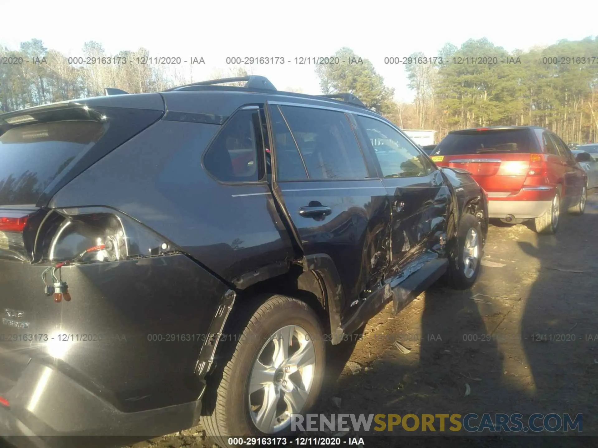 6 Photograph of a damaged car JTMRWRFV1LD053820 TOYOTA RAV4 2020