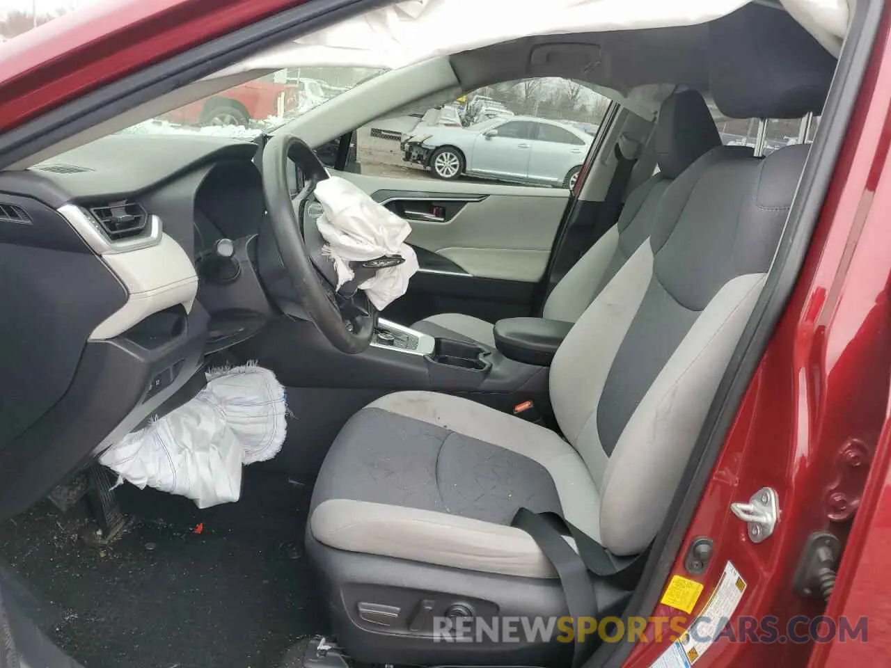 7 Photograph of a damaged car JTMRWRFV1LD057740 TOYOTA RAV4 2020