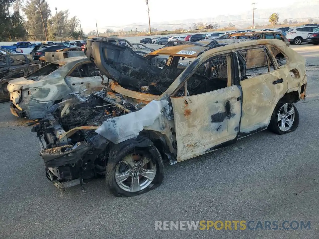 1 Photograph of a damaged car JTMRWRFV1LD062646 TOYOTA RAV4 2020