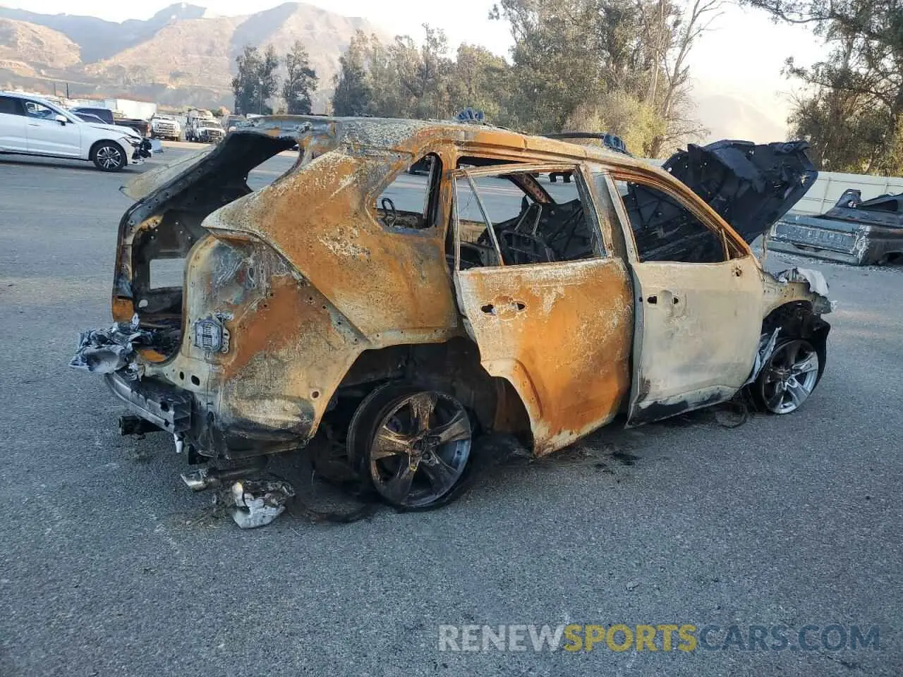 3 Photograph of a damaged car JTMRWRFV1LD062646 TOYOTA RAV4 2020