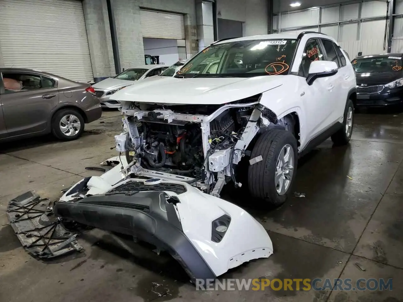2 Photograph of a damaged car JTMRWRFV3LD067380 TOYOTA RAV4 2020