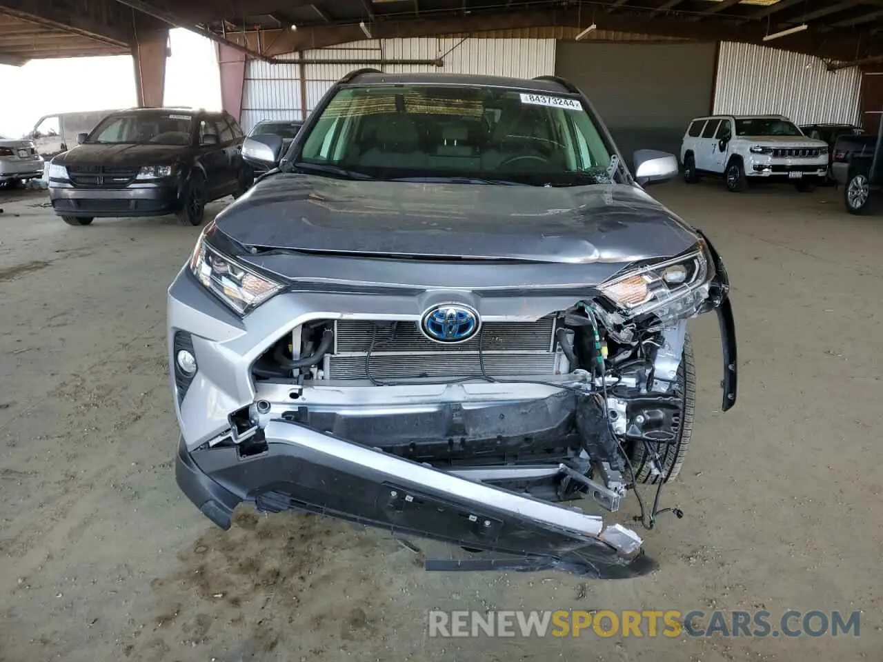 5 Photograph of a damaged car JTMRWRFV4LD056744 TOYOTA RAV4 2020