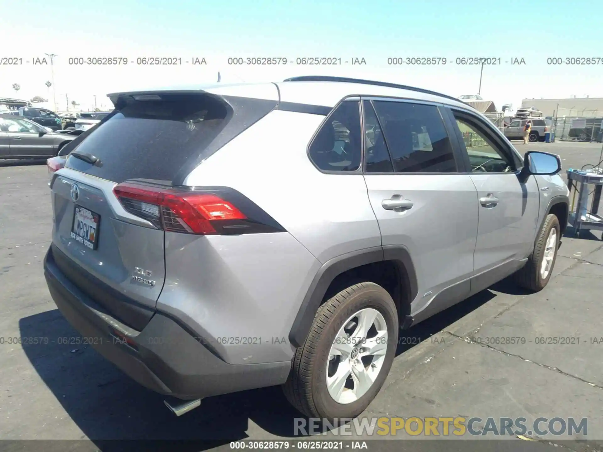 4 Photograph of a damaged car JTMRWRFV4LD072541 TOYOTA RAV4 2020