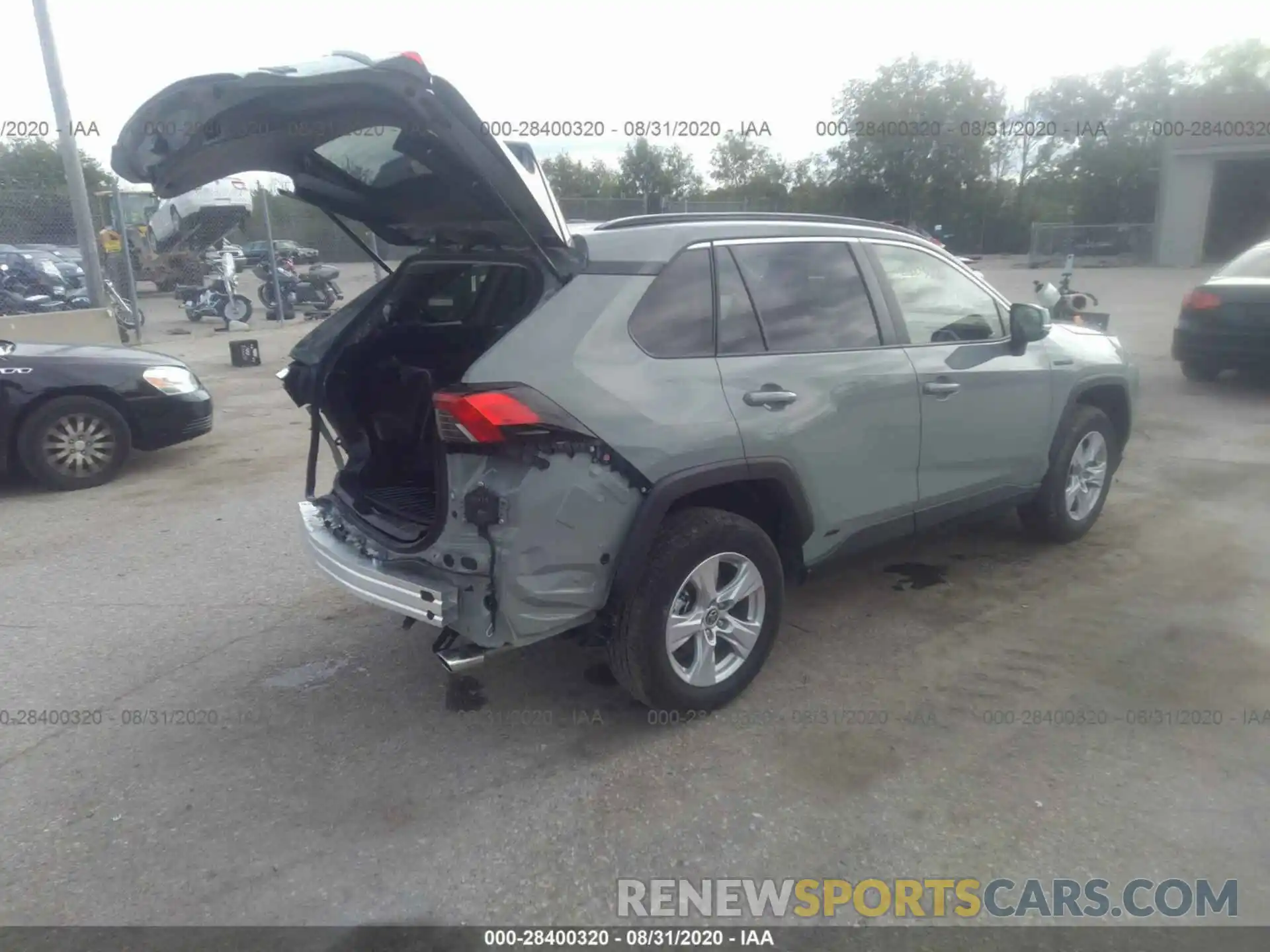 4 Photograph of a damaged car JTMRWRFV6LD061489 TOYOTA RAV4 2020