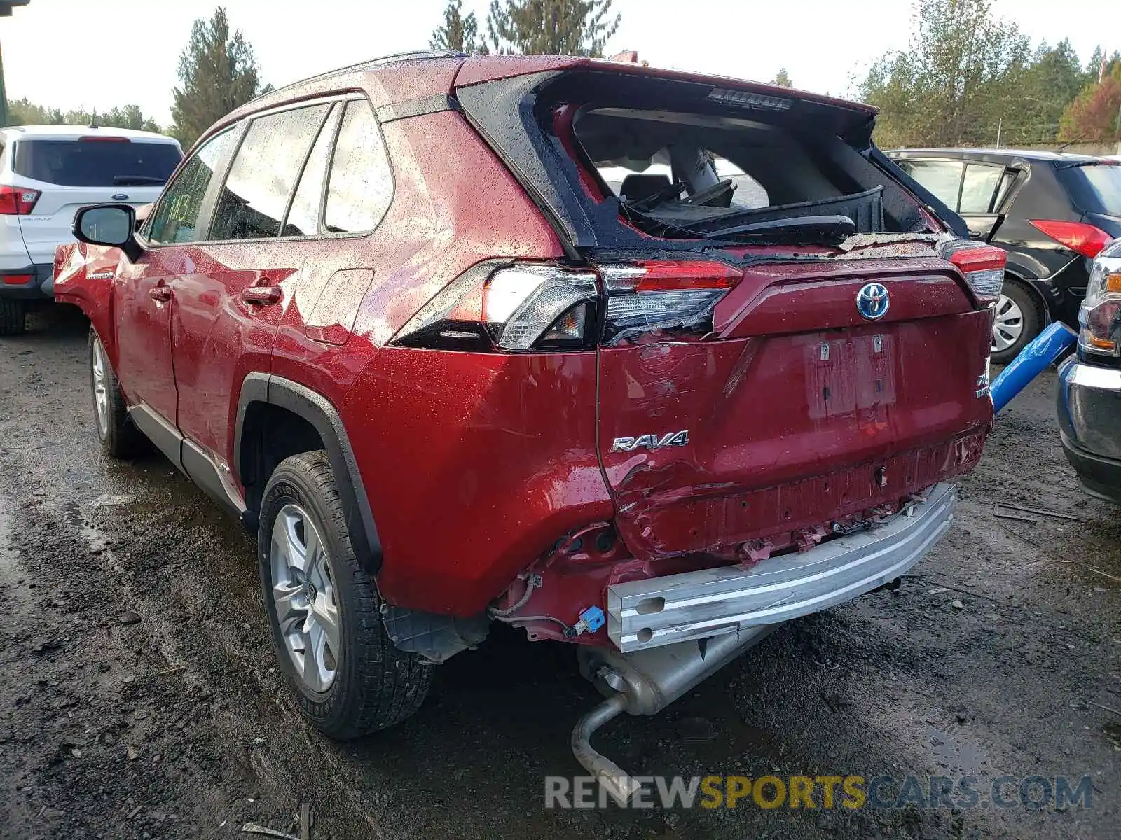 3 Photograph of a damaged car JTMRWRFV6LD537532 TOYOTA RAV4 2020