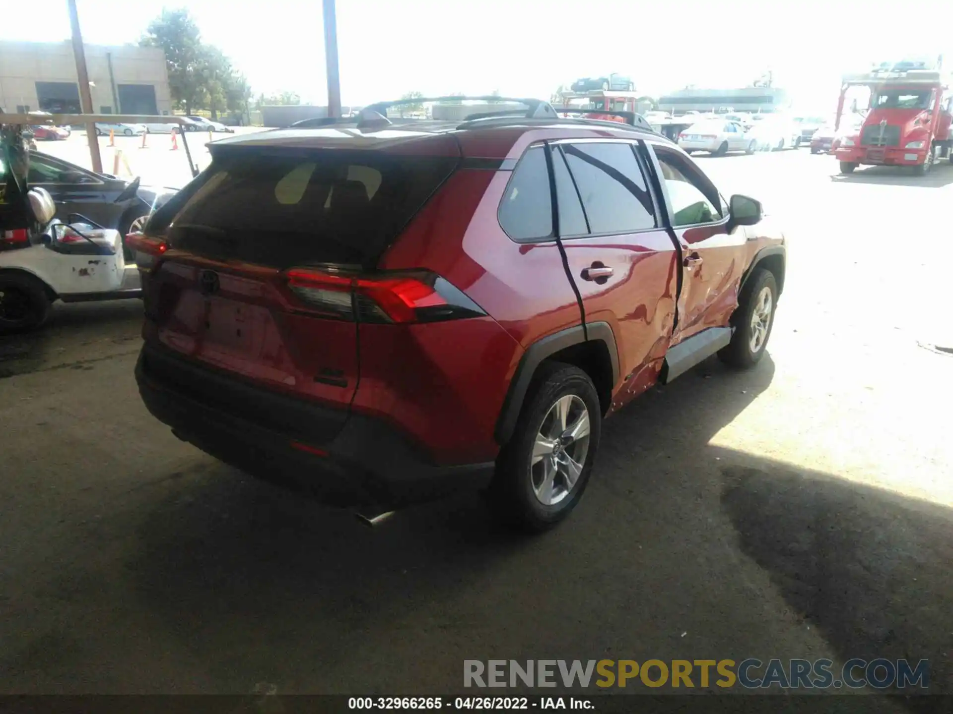 4 Photograph of a damaged car JTMRWRFV7LJ045173 TOYOTA RAV4 2020