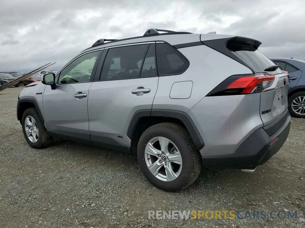 2 Photograph of a damaged car JTMRWRFV8LD530873 TOYOTA RAV4 2020