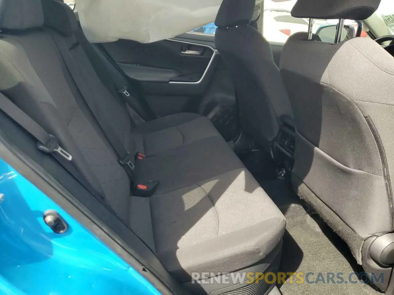 11 Photograph of a damaged car JTMRWRFV8LD547236 TOYOTA RAV4 2020