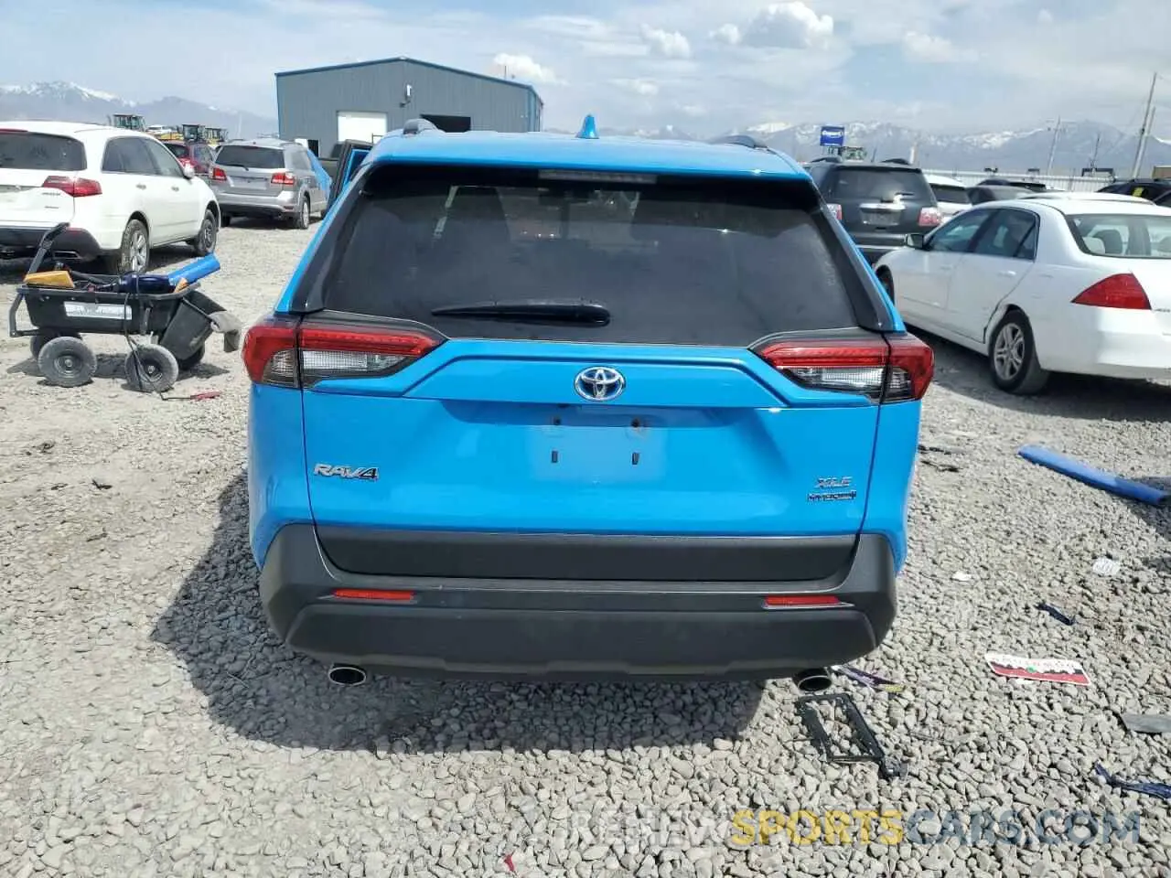 6 Photograph of a damaged car JTMRWRFV8LD547236 TOYOTA RAV4 2020