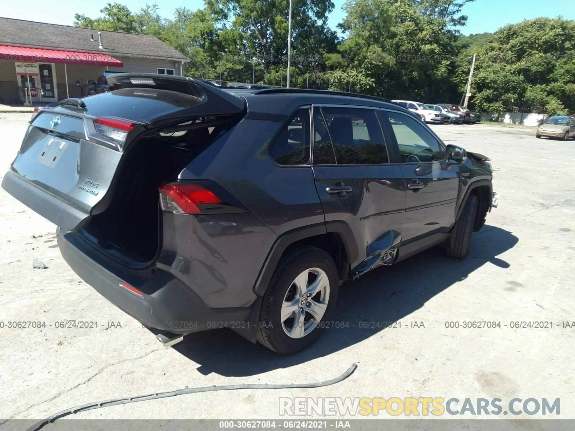 4 Photograph of a damaged car JTMRWRFV9LD528789 TOYOTA RAV4 2020