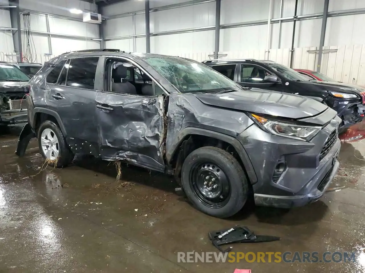 4 Photograph of a damaged car JTMRWRFVXLD072320 TOYOTA RAV4 2020