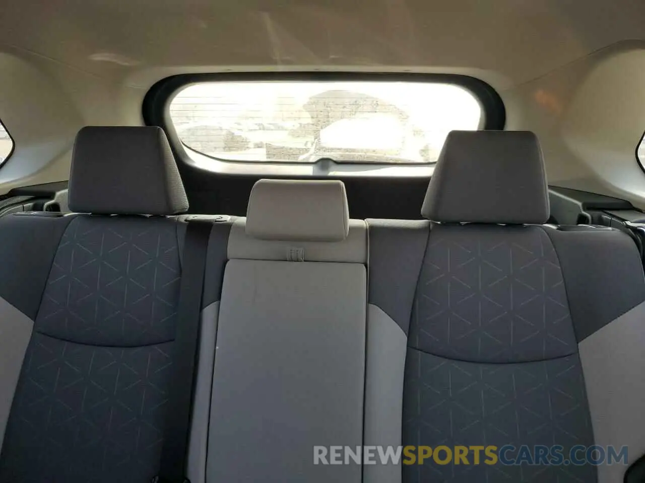 10 Photograph of a damaged car JTMRWRFVXLD544418 TOYOTA RAV4 2020