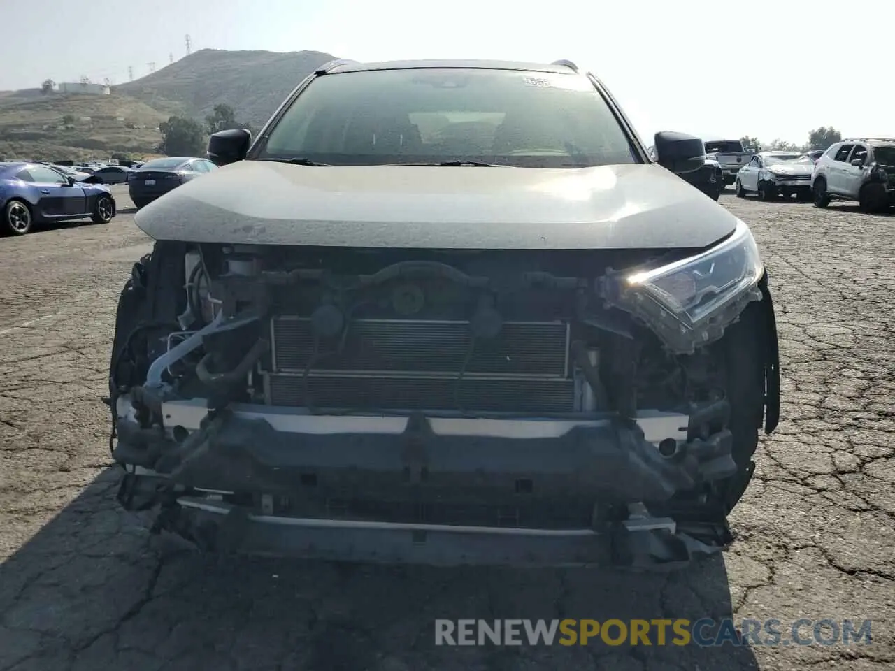 5 Photograph of a damaged car JTMRWRFVXLD544418 TOYOTA RAV4 2020