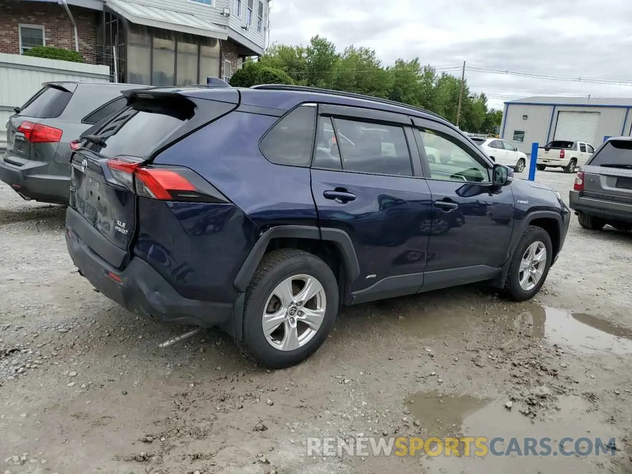 3 Photograph of a damaged car JTMRWRFVXLJ047077 TOYOTA RAV4 2020
