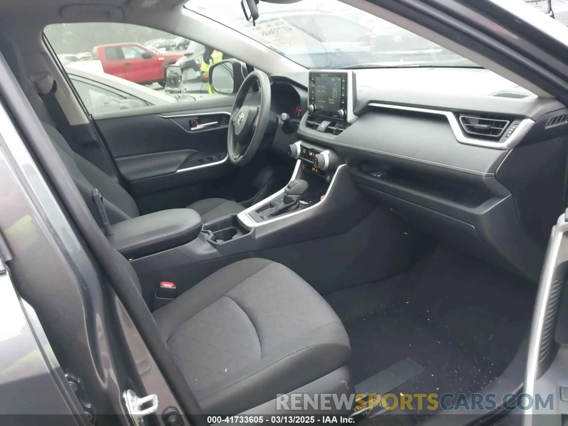 5 Photograph of a damaged car JTMW1RFV1LD048988 TOYOTA RAV4 2020
