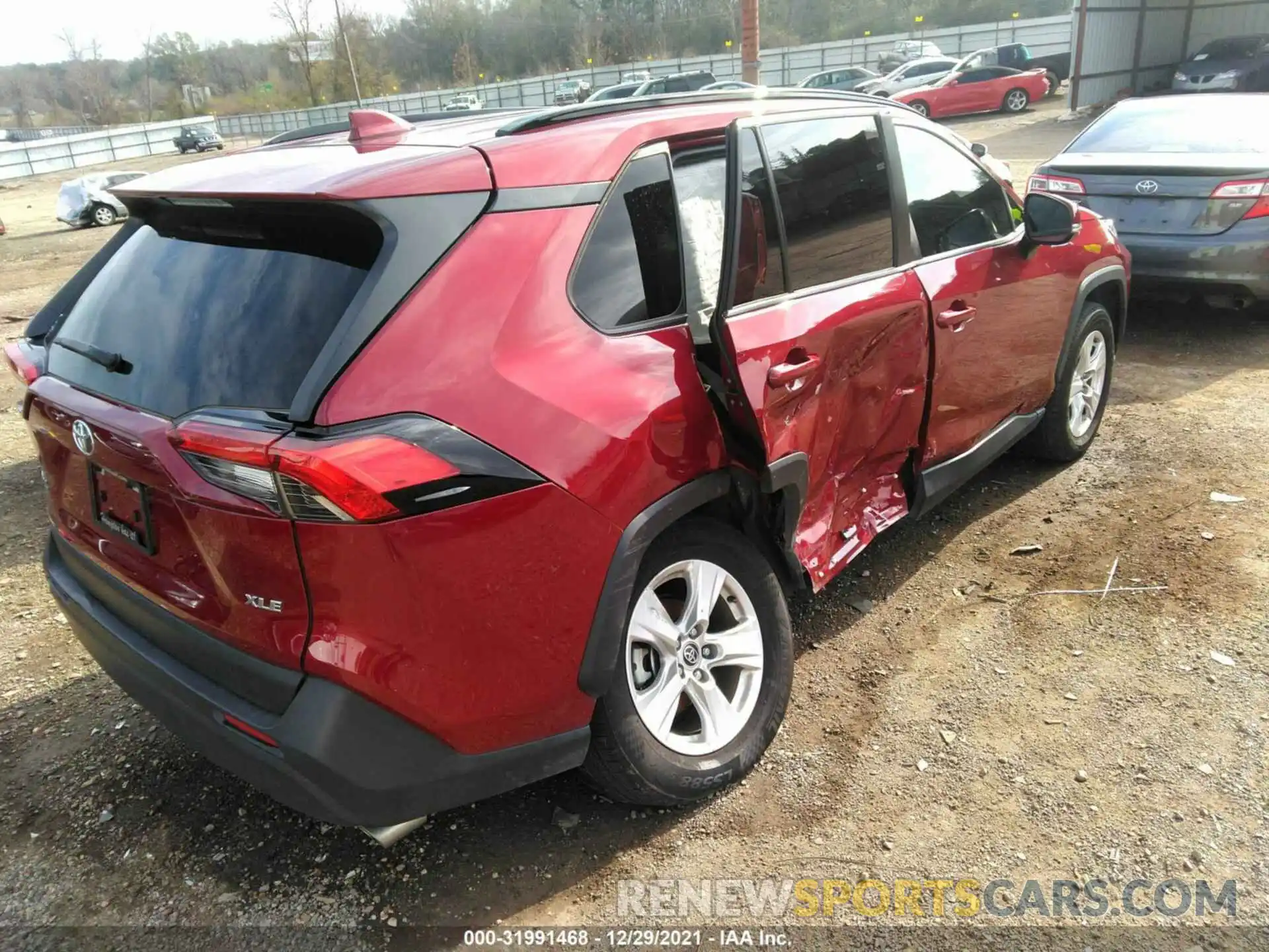 4 Photograph of a damaged car JTMW1RFV1LD521384 TOYOTA RAV4 2020