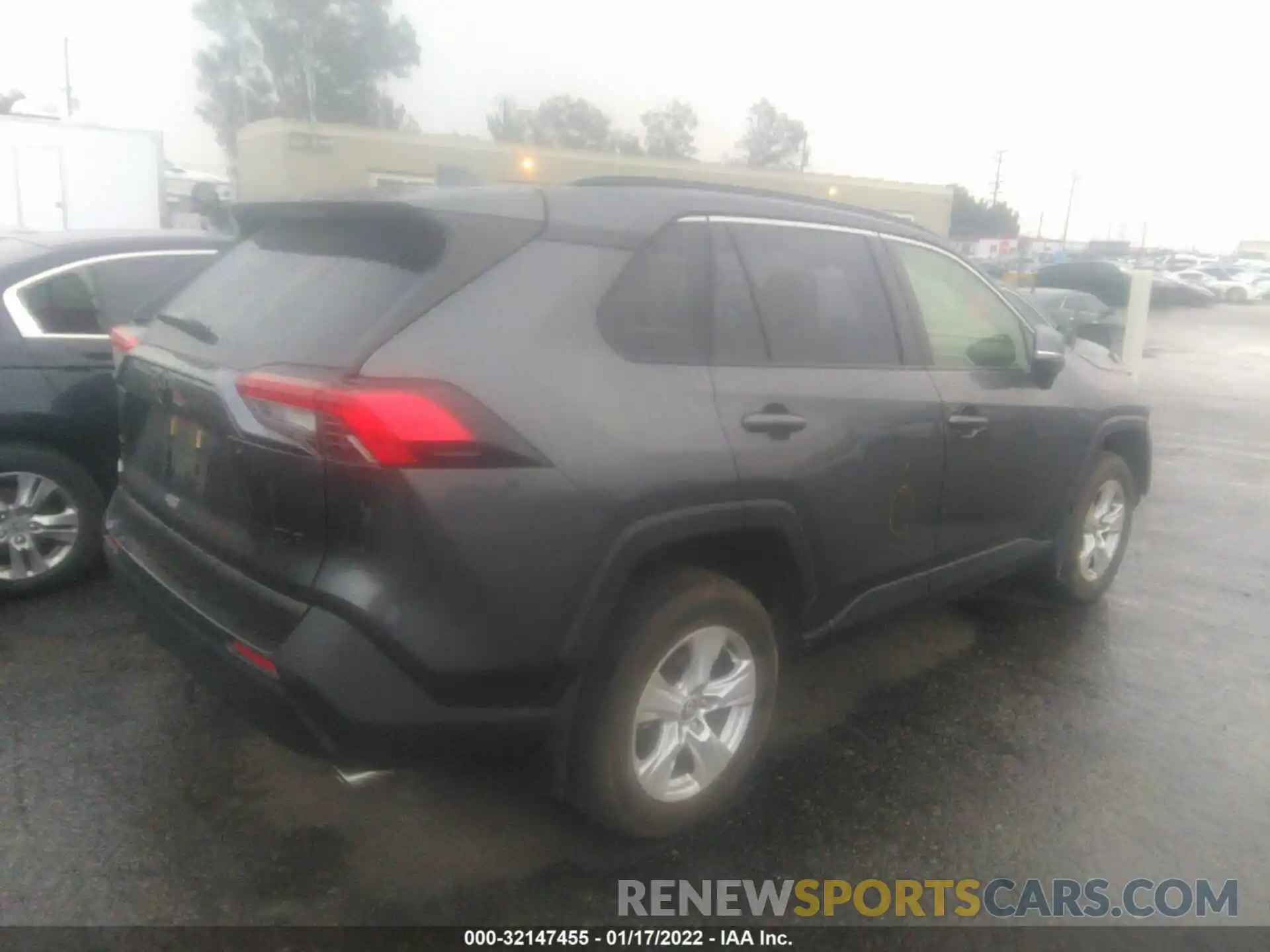 4 Photograph of a damaged car JTMW1RFV1LJ021176 TOYOTA RAV4 2020