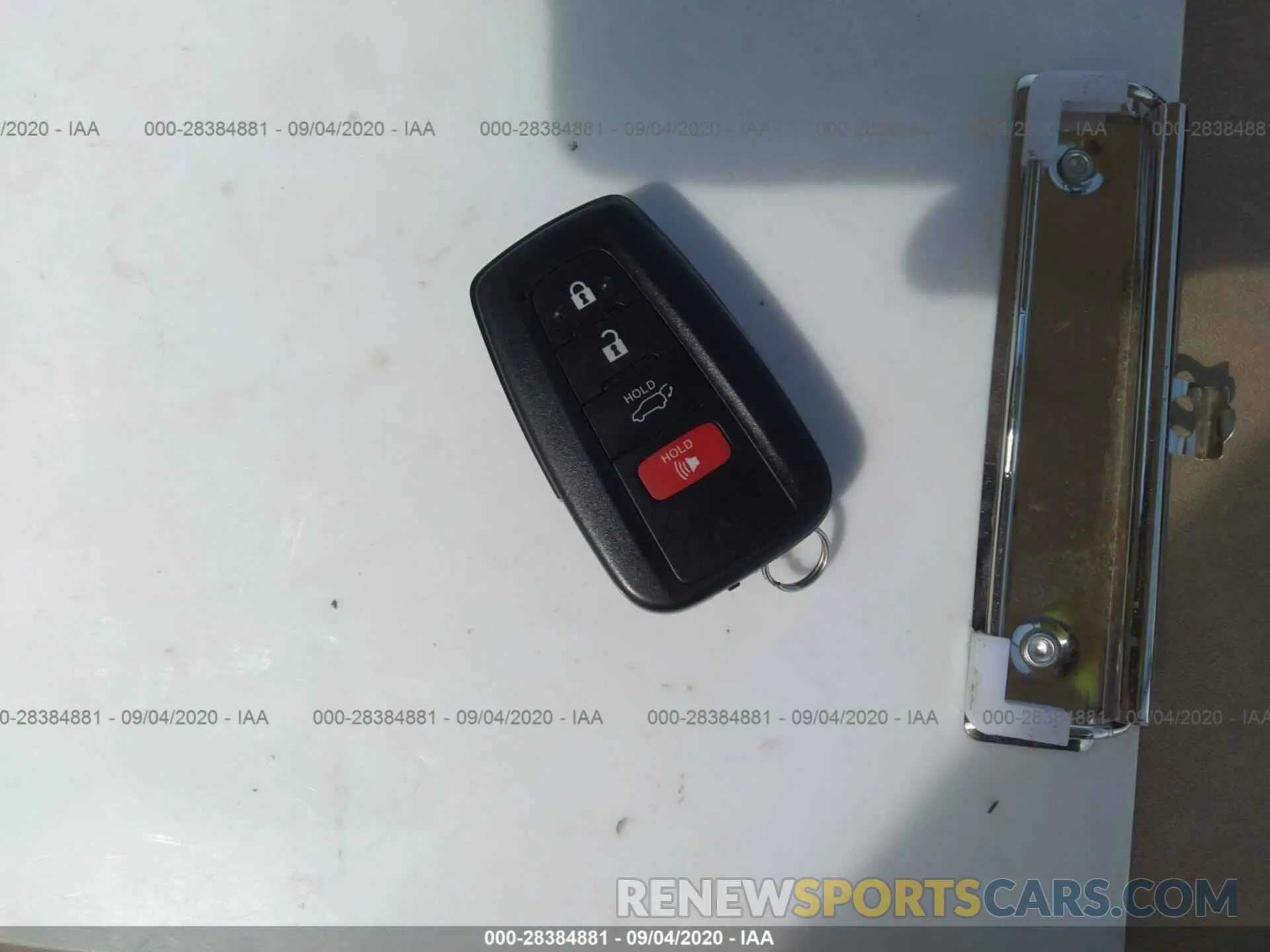 11 Photograph of a damaged car JTMW1RFV2LD052306 TOYOTA RAV4 2020