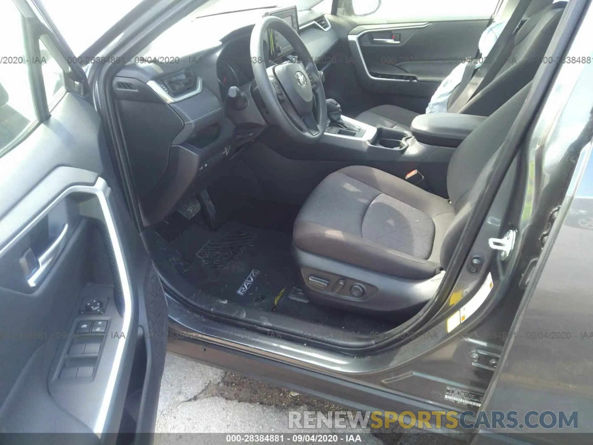 5 Photograph of a damaged car JTMW1RFV2LD052306 TOYOTA RAV4 2020