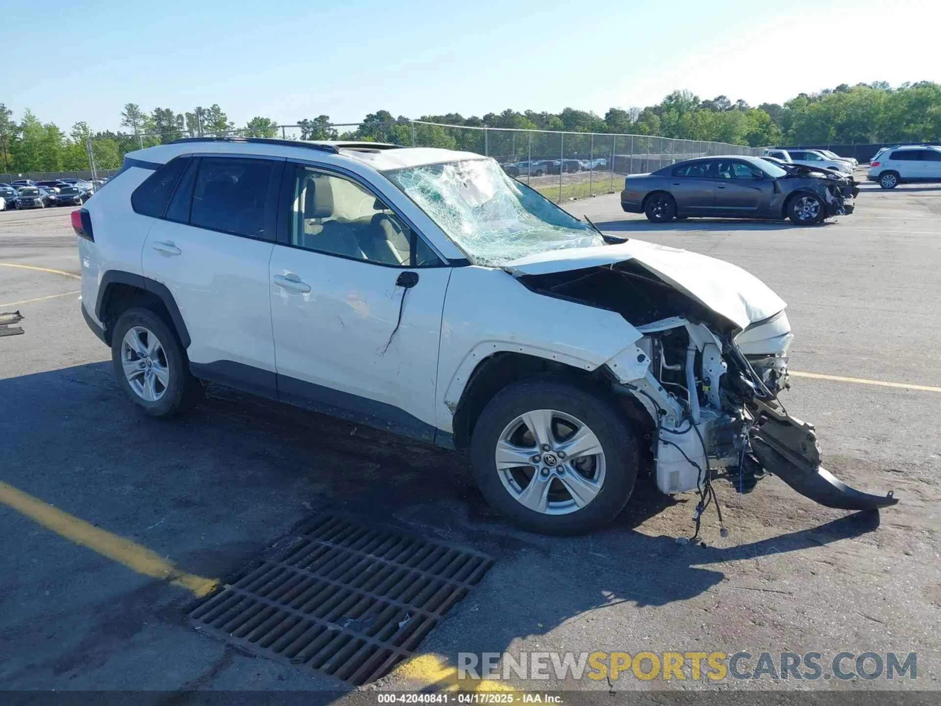 1 Photograph of a damaged car JTMW1RFV4LD059080 TOYOTA RAV4 2020