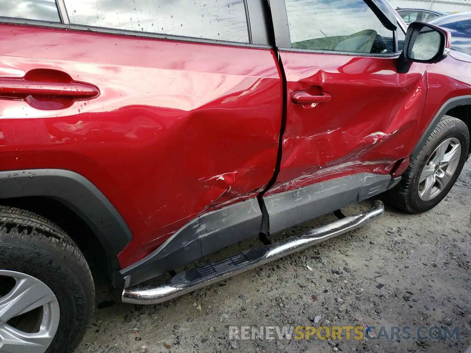 9 Photograph of a damaged car JTMW1RFV4LD521301 TOYOTA RAV4 2020