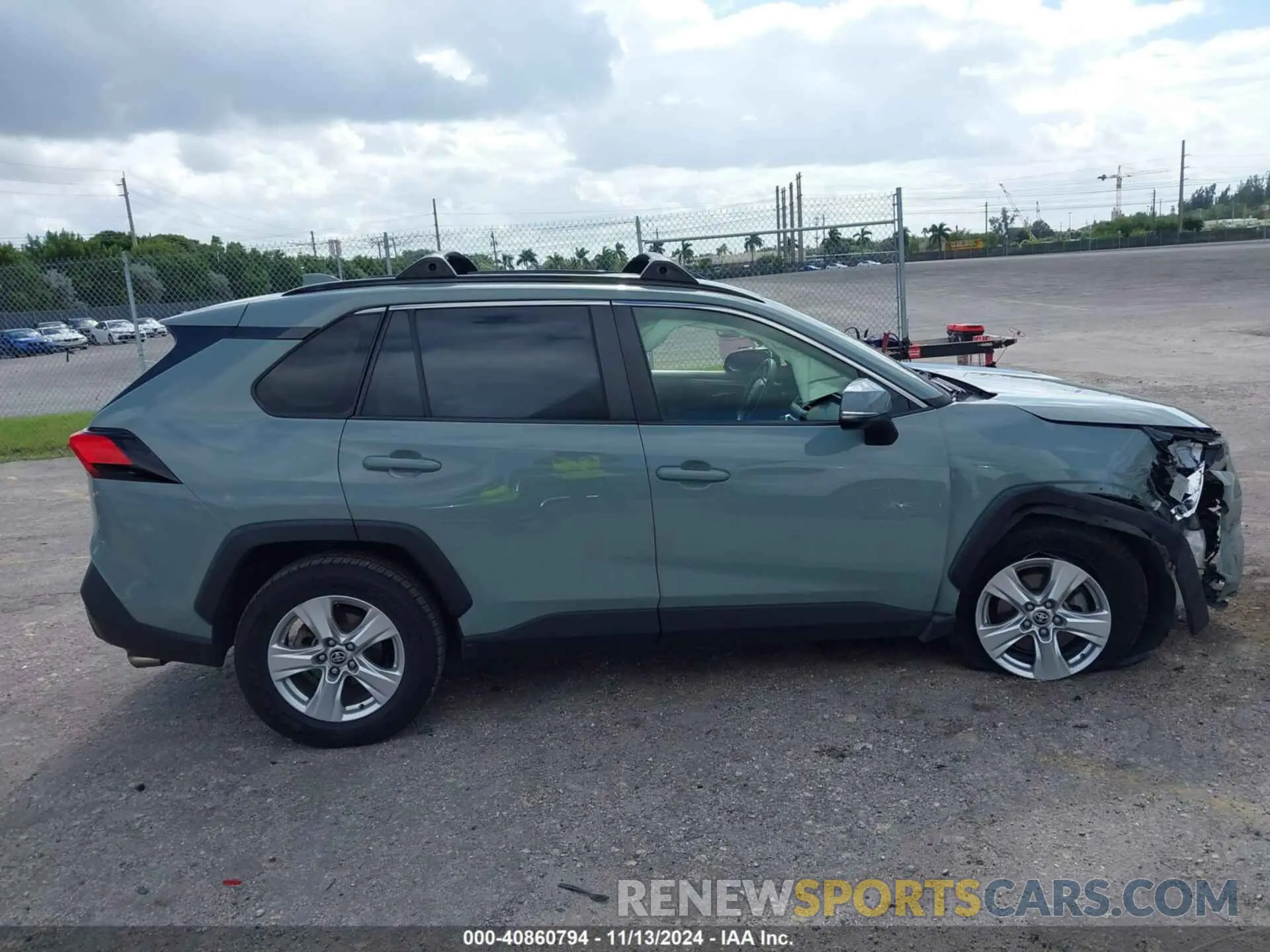 12 Photograph of a damaged car JTMW1RFV5LD044684 TOYOTA RAV4 2020
