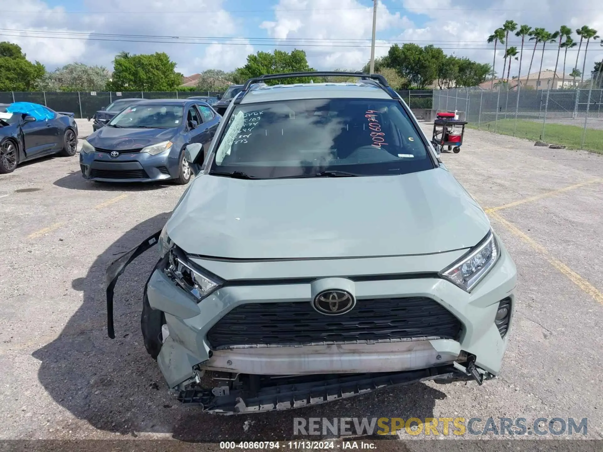 6 Photograph of a damaged car JTMW1RFV5LD044684 TOYOTA RAV4 2020