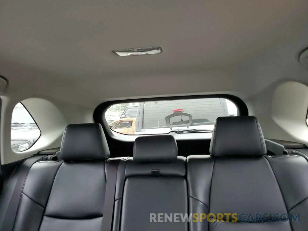 10 Photograph of a damaged car JTMW1RFV6LJ020623 TOYOTA RAV4 2020