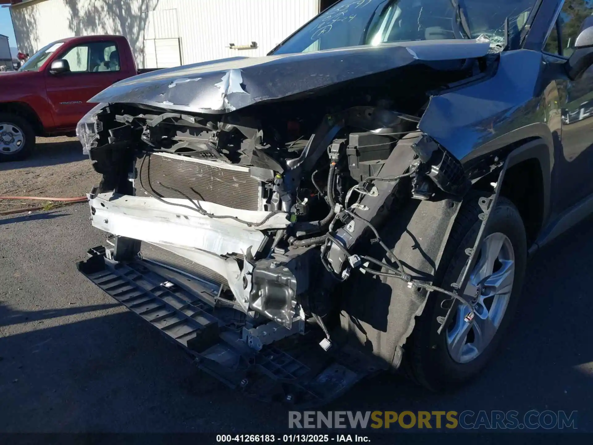 18 Photograph of a damaged car JTMW1RFV6LJ021559 TOYOTA RAV4 2020