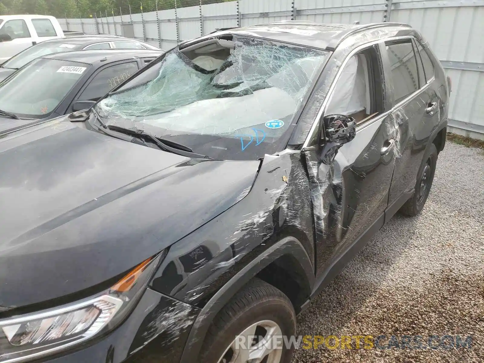 9 Photograph of a damaged car JTMW1RFV7LD052396 TOYOTA RAV4 2020