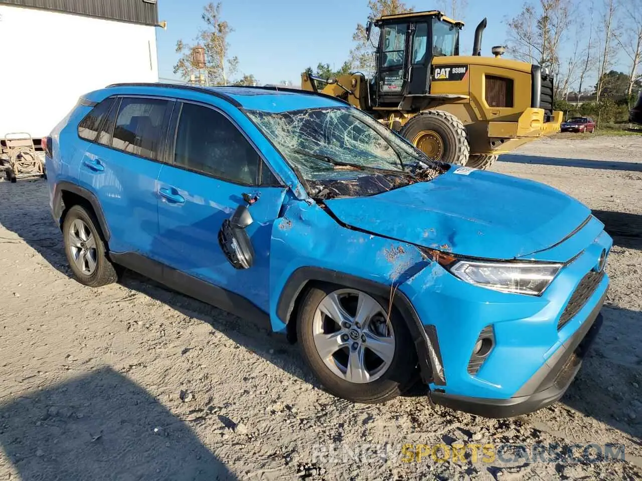 4 Photograph of a damaged car JTMW1RFV7LJ019870 TOYOTA RAV4 2020
