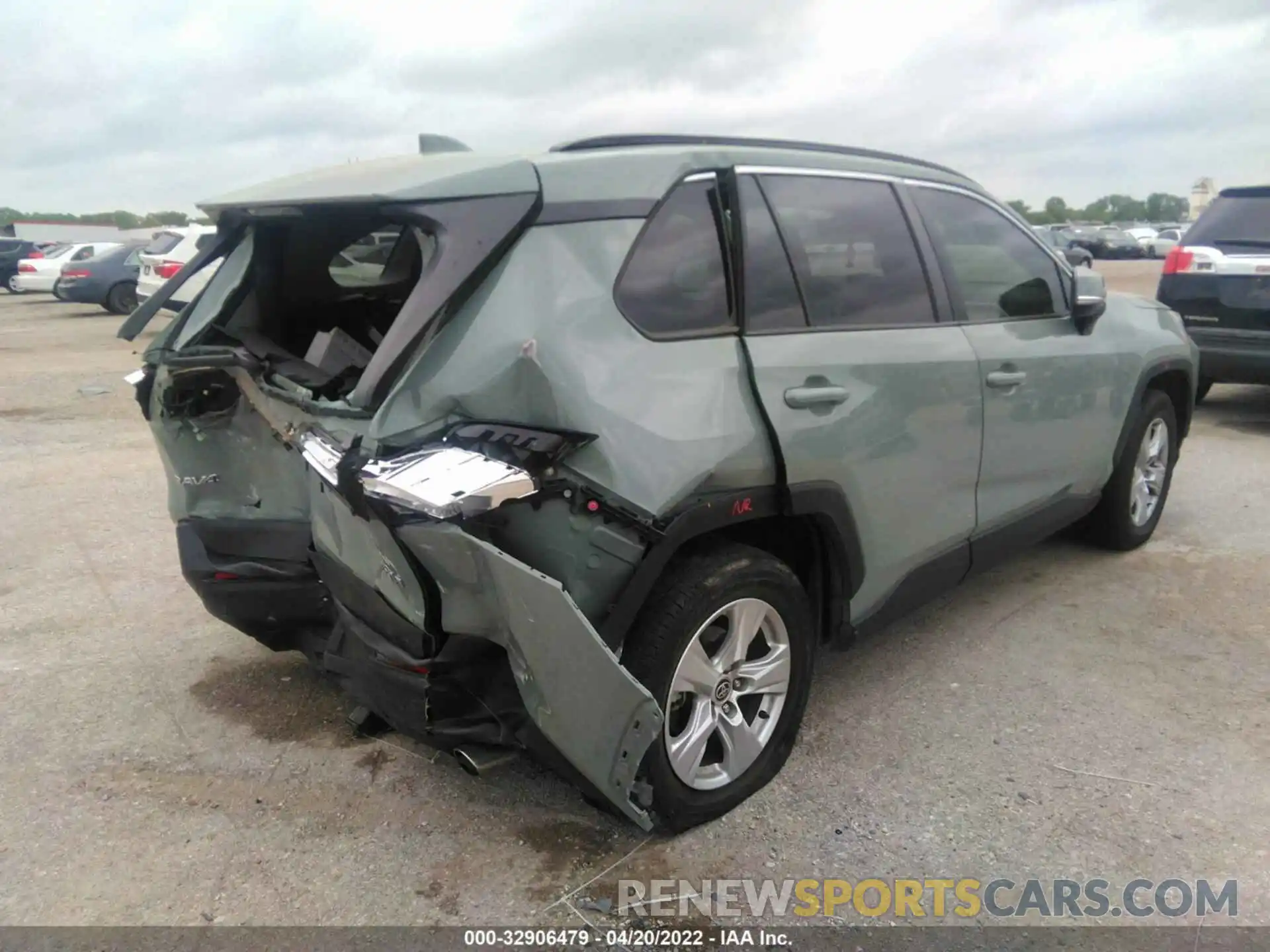 4 Photograph of a damaged car JTMW1RFVXLD521254 TOYOTA RAV4 2020