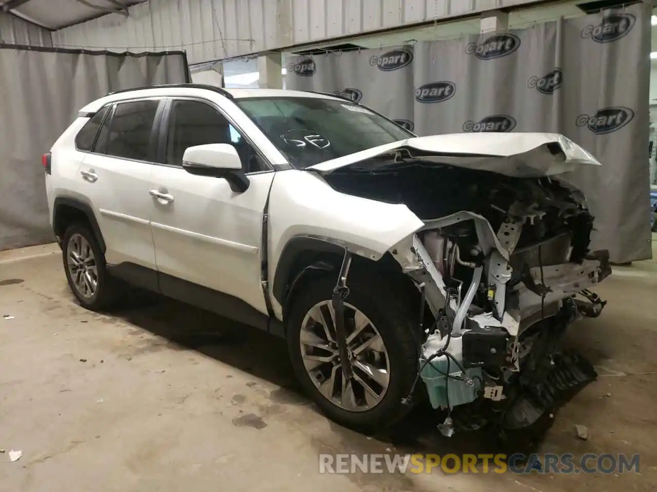 1 Photograph of a damaged car JTMY1RFV0LJ021808 TOYOTA RAV4 2020