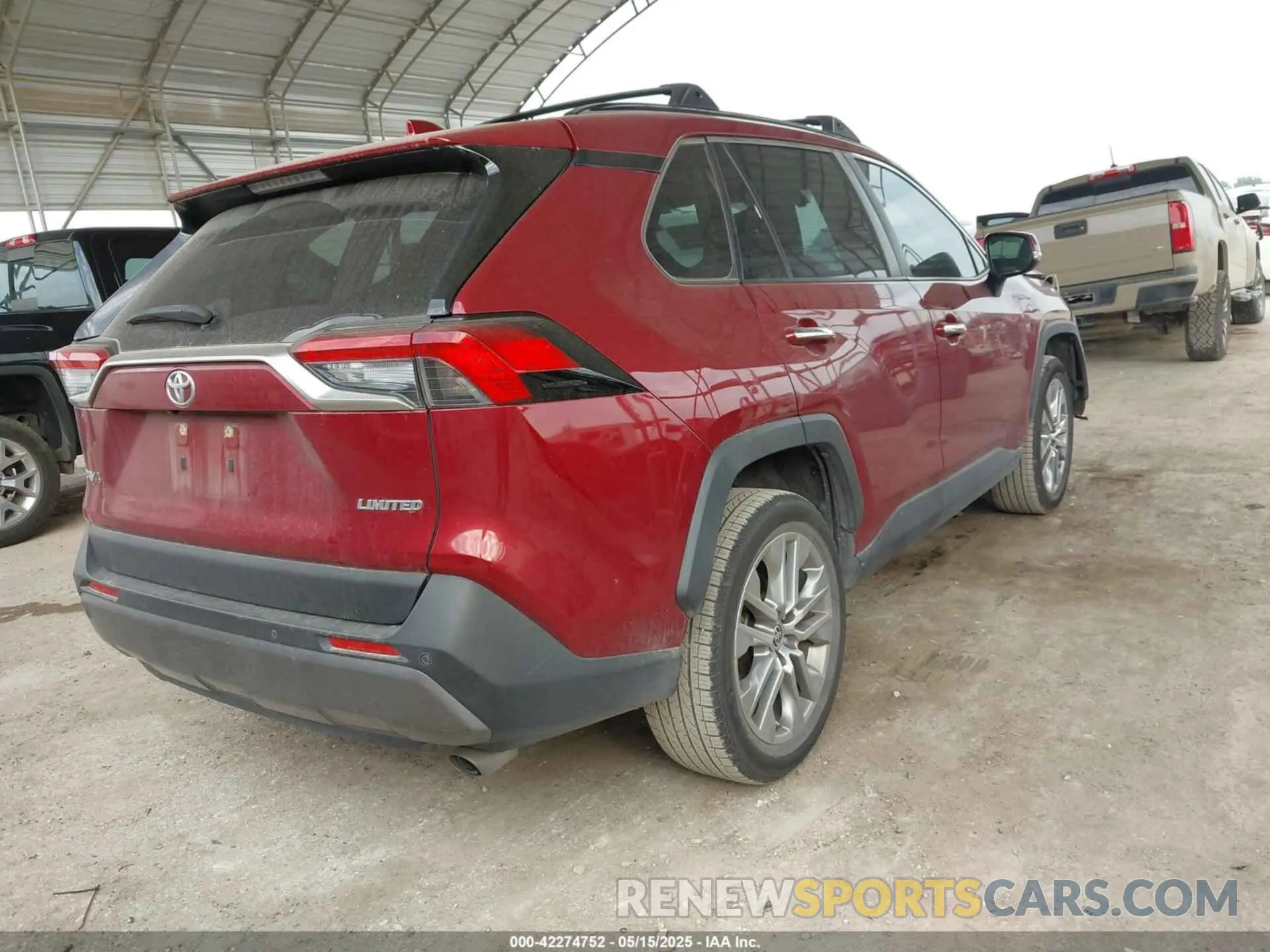 4 Photograph of a damaged car JTMY1RFV4LD047729 TOYOTA RAV4 2020