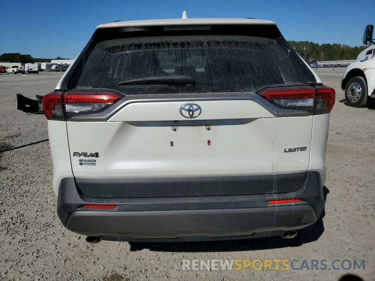 6 Photograph of a damaged car JTMY1RFV5LD056116 TOYOTA RAV4 2020