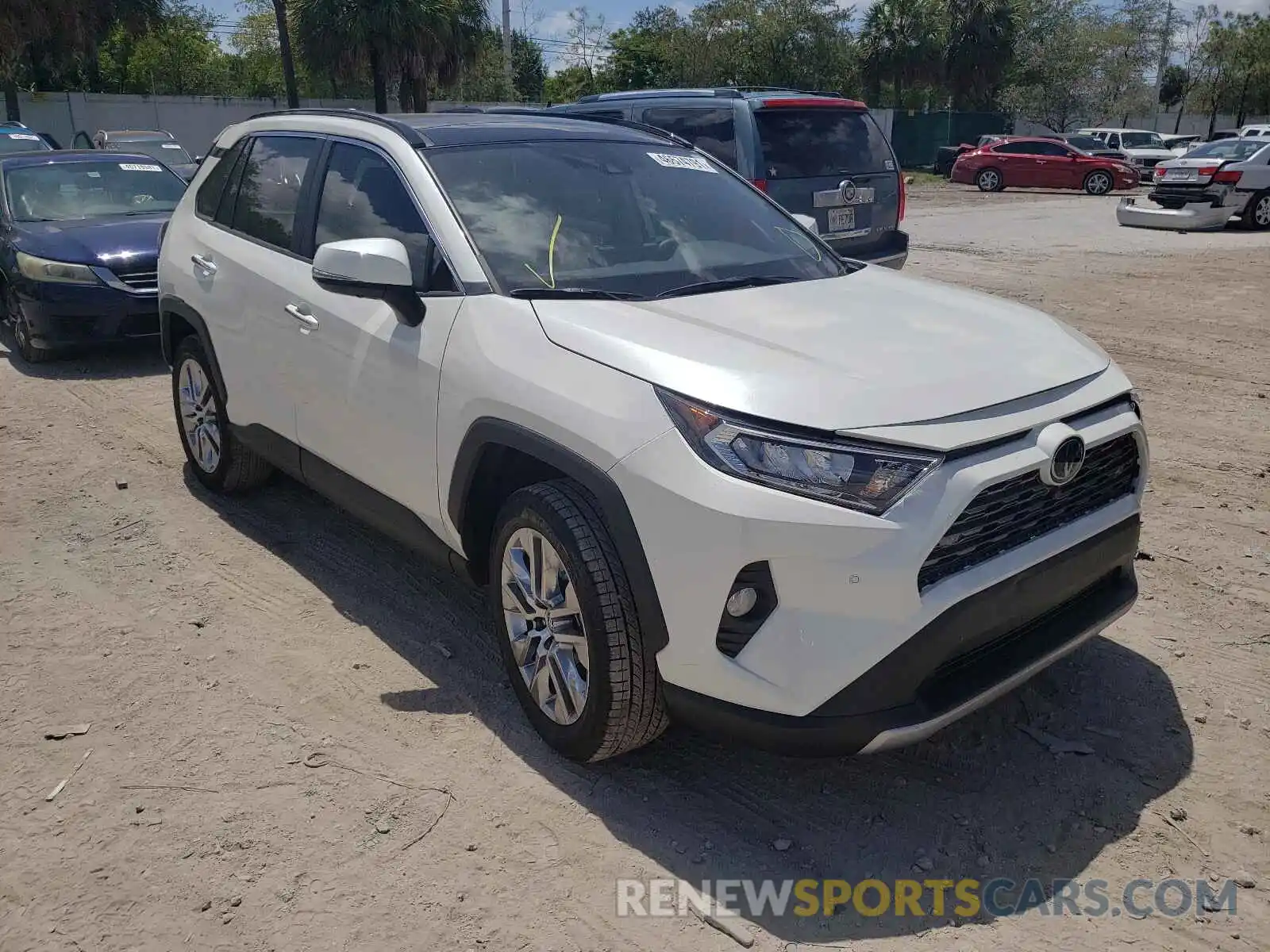 1 Photograph of a damaged car JTMY1RFV6LJ022462 TOYOTA RAV4 2020