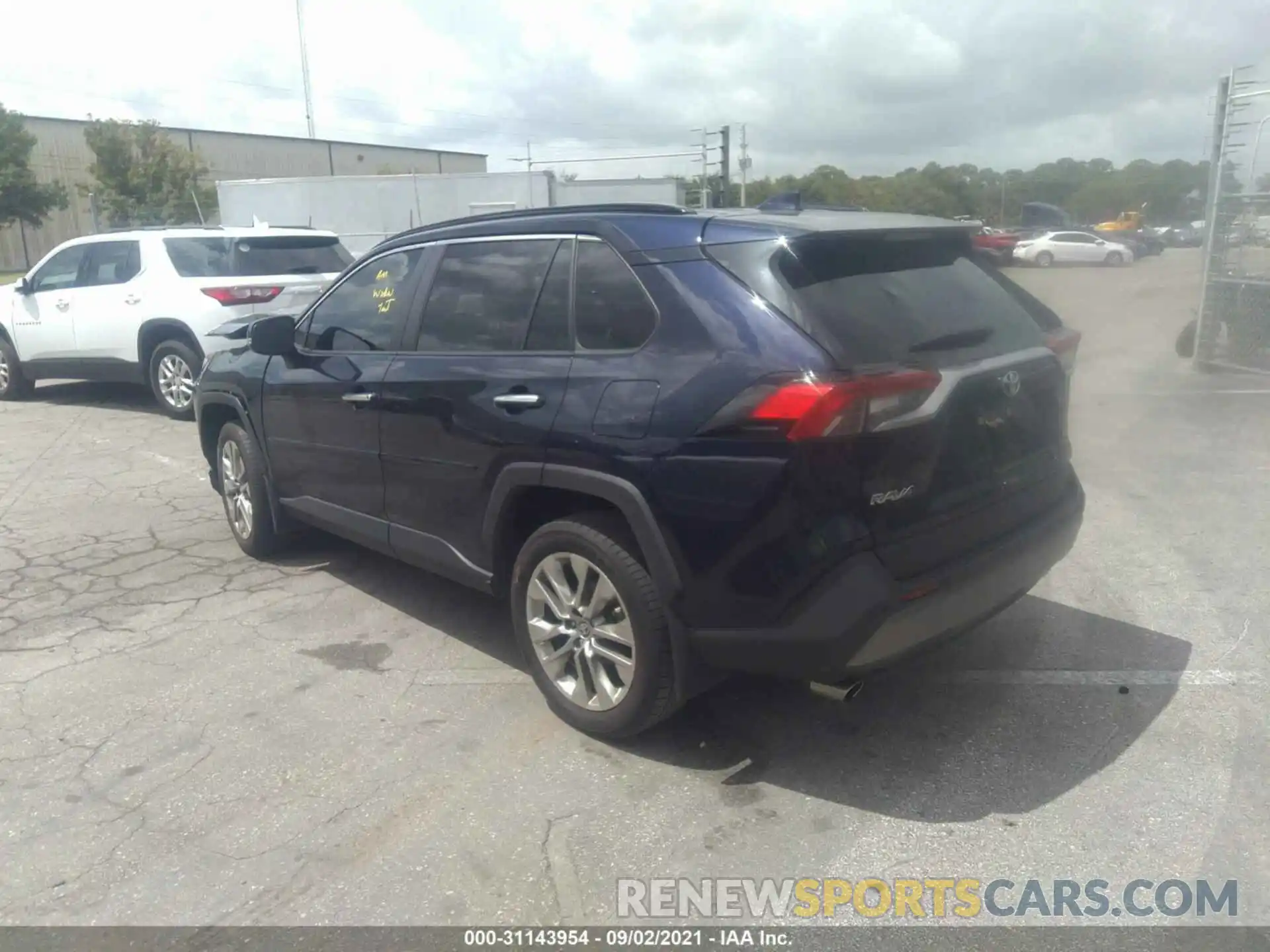 3 Photograph of a damaged car JTMY1RFV9LD048388 TOYOTA RAV4 2020