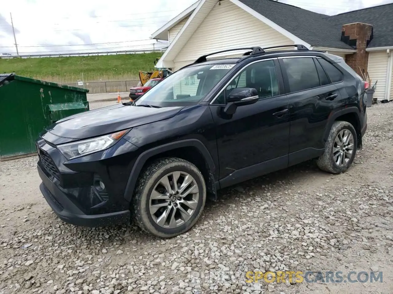 1 Photograph of a damaged car 2T3A1RFV0MC194458 TOYOTA RAV4 2021