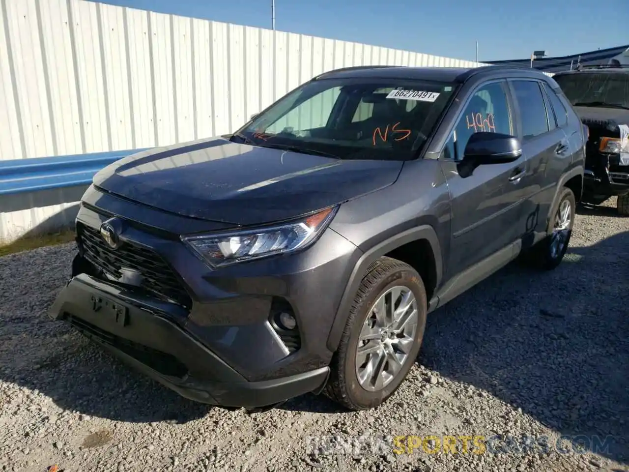 2 Photograph of a damaged car 2T3A1RFV0MC195805 TOYOTA RAV4 2021