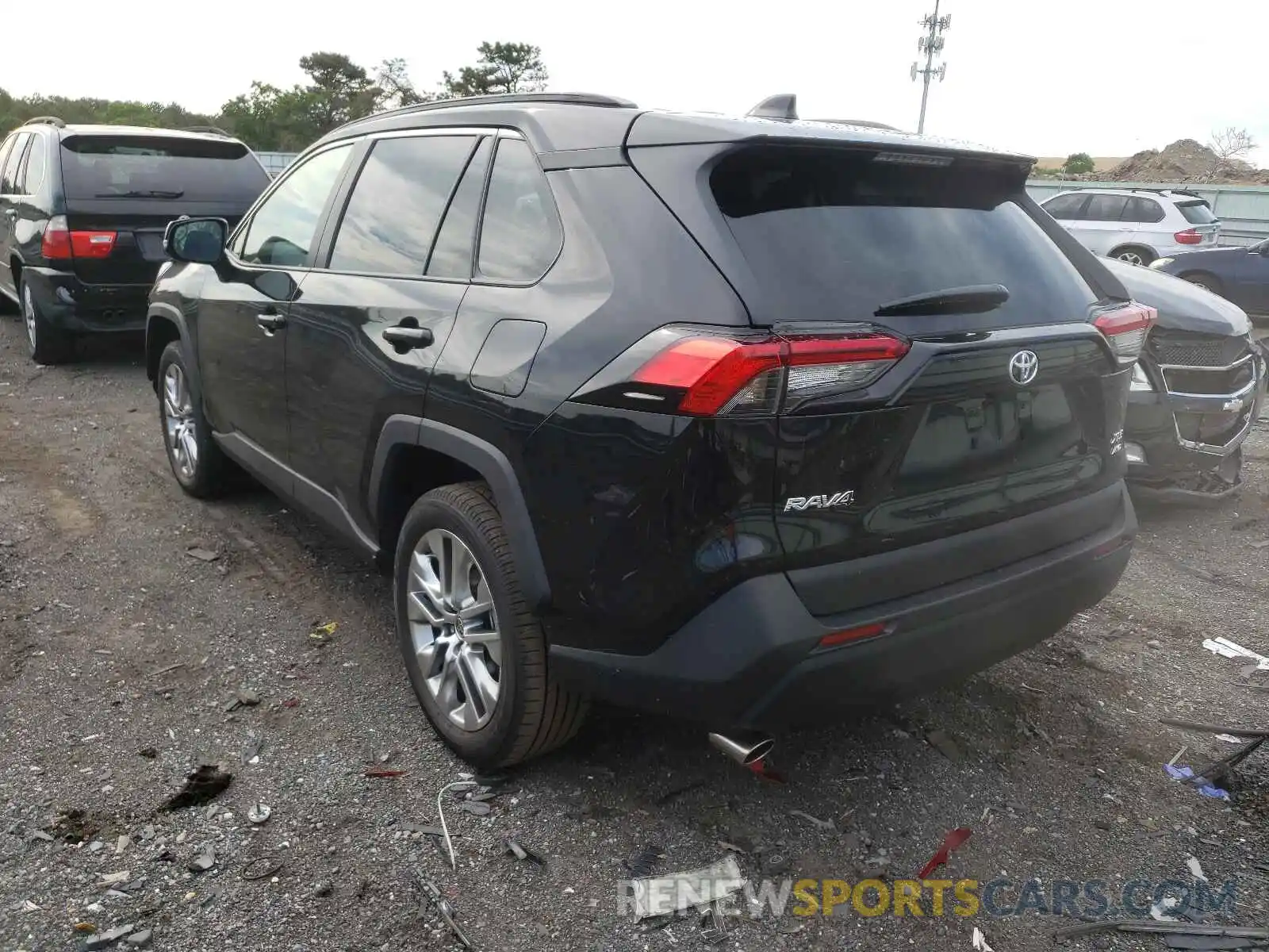 3 Photograph of a damaged car 2T3A1RFV0MC200159 TOYOTA RAV4 2021