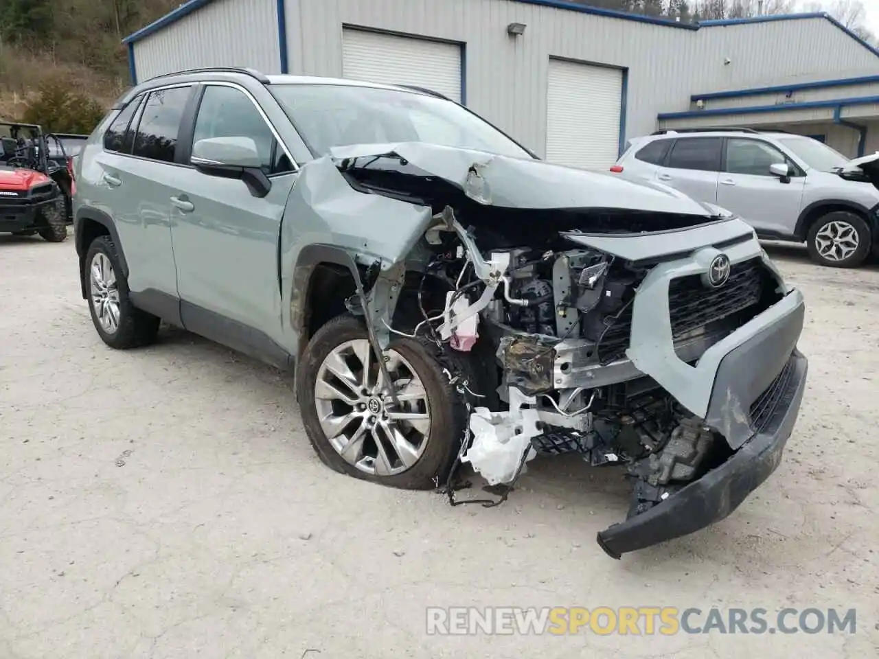 1 Photograph of a damaged car 2T3A1RFV0MW161765 TOYOTA RAV4 2021