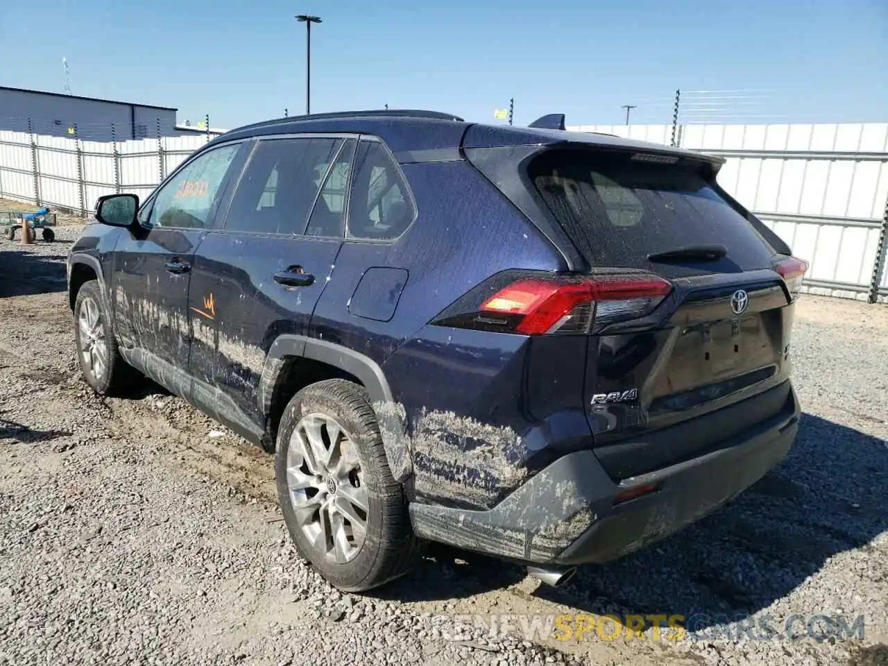 3 Photograph of a damaged car 2T3A1RFV0MW179490 TOYOTA RAV4 2021