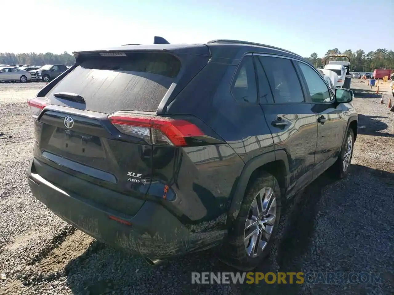 4 Photograph of a damaged car 2T3A1RFV0MW179490 TOYOTA RAV4 2021