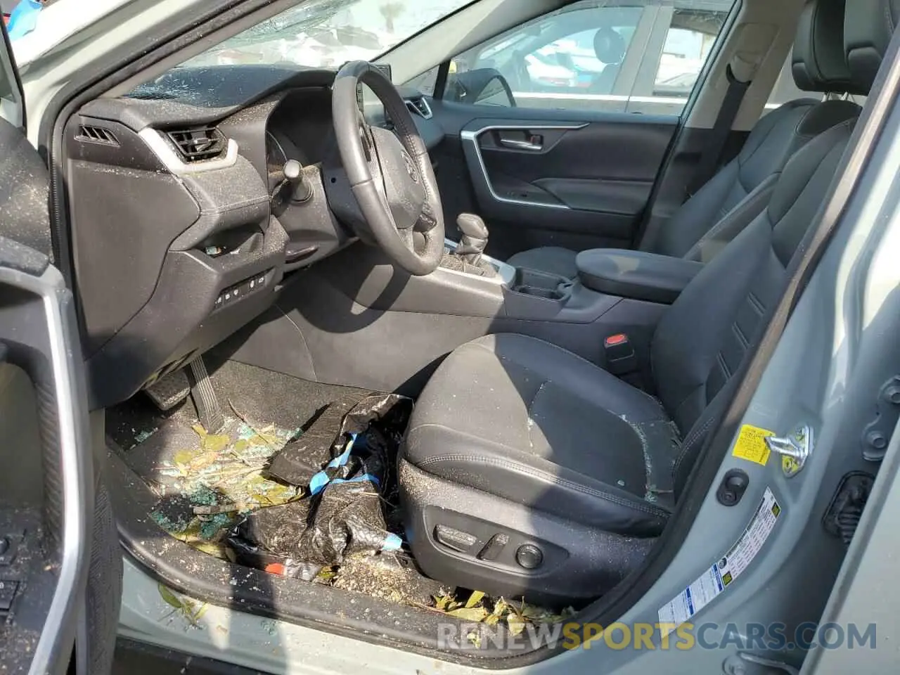 7 Photograph of a damaged car 2T3A1RFV0MW184091 TOYOTA RAV4 2021