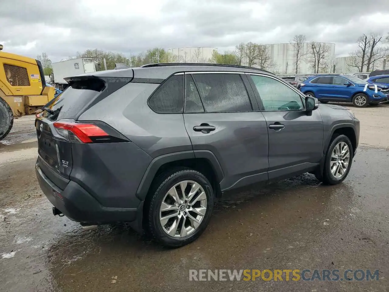 3 Photograph of a damaged car 2T3A1RFV1MC161114 TOYOTA RAV4 2021